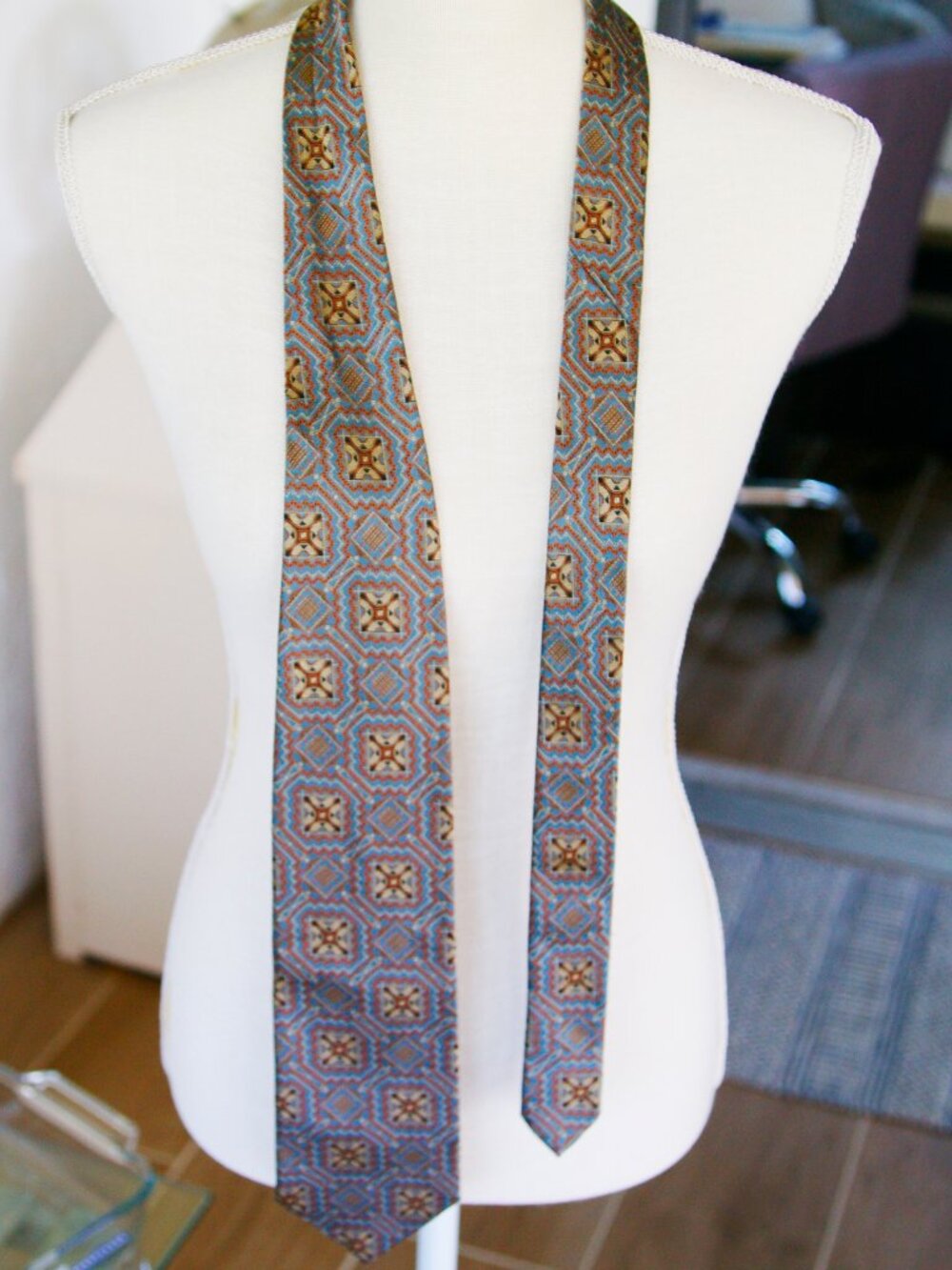 Vintage Romeo Gigli Geomethric pattern Necktie 100% Silk